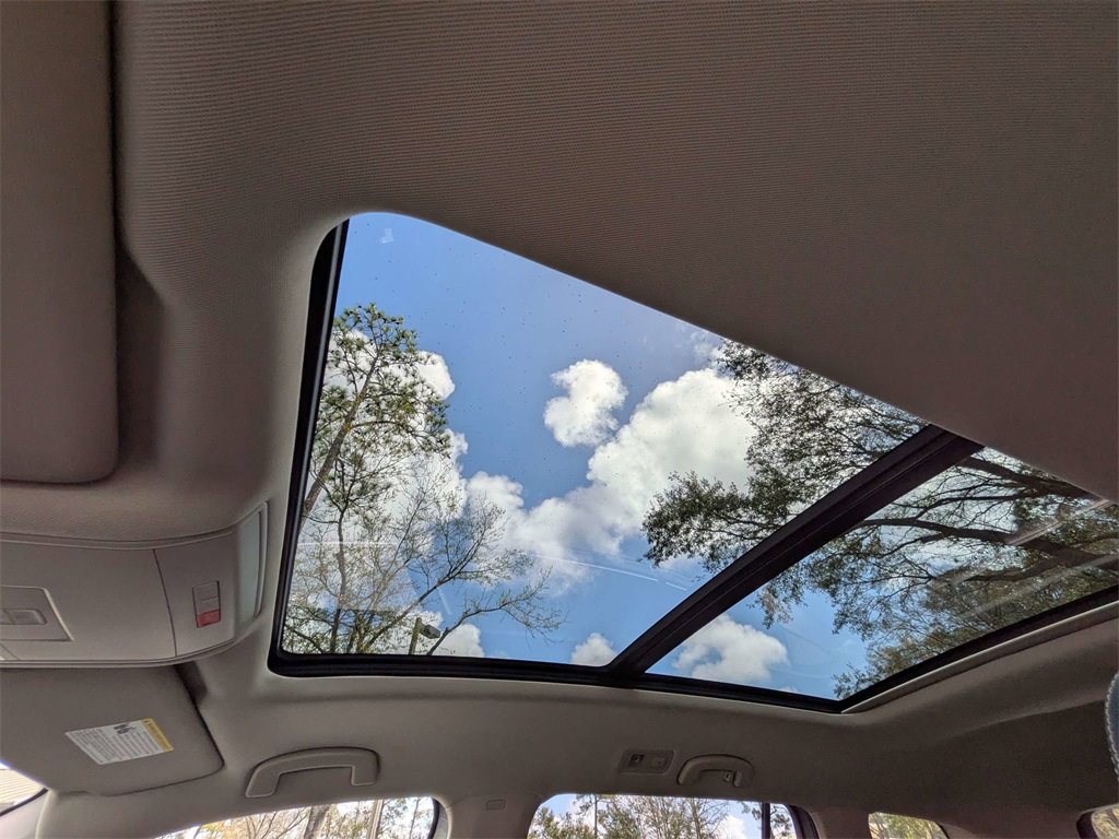 Used 2022 Volkswagen Atlas SE w/ Panoramic Sunroof Package image 22