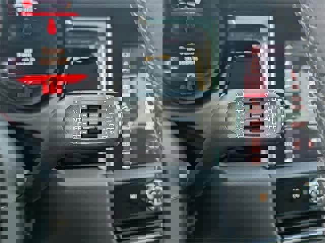 Used 2024 Porsche Macan image 27