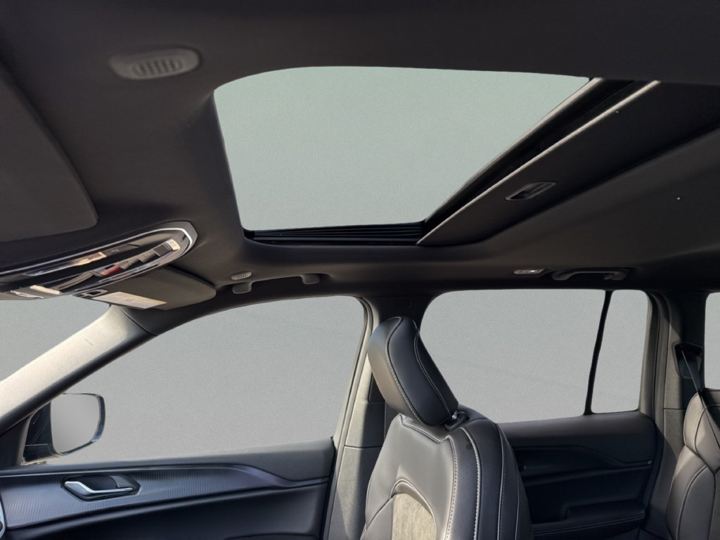 New 2025 Jeep Grand Cherokee 4WD image 10