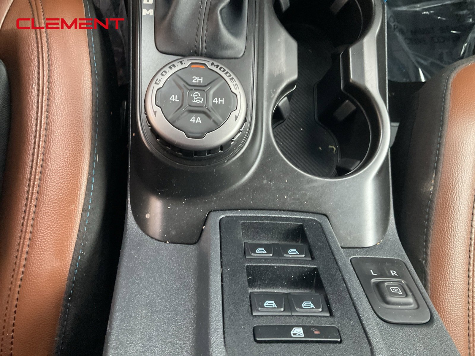 Used 2022 Ford Bronco Outer Banks image 12