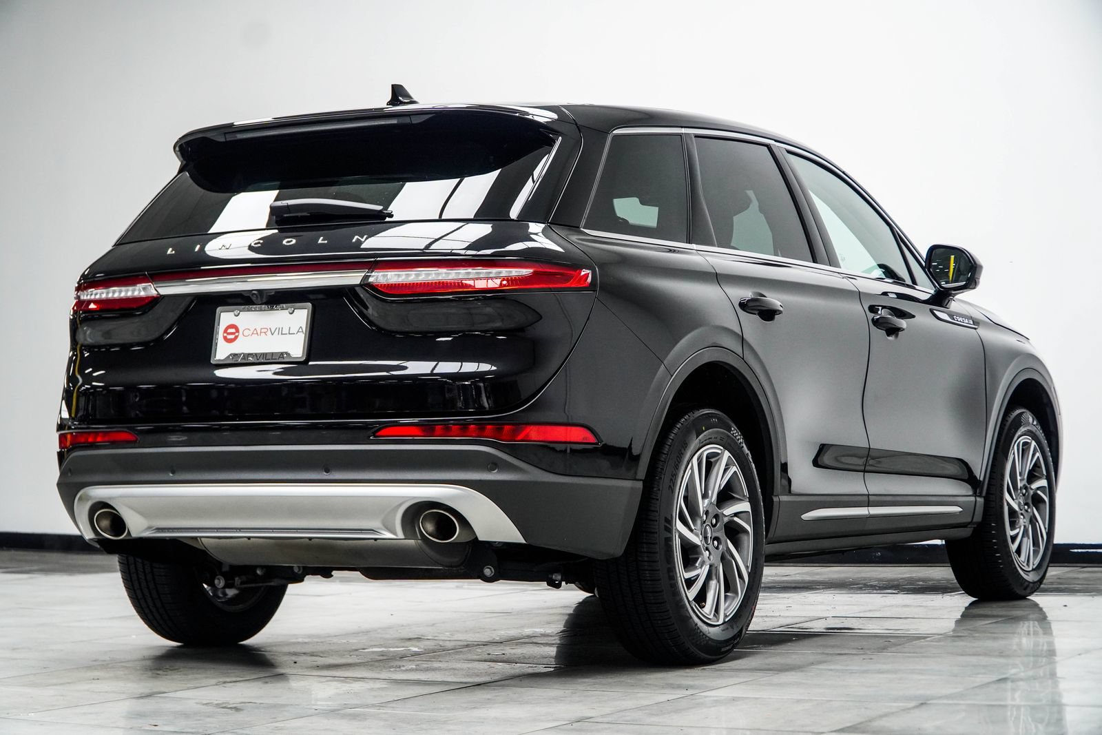 Used 2025 Lincoln Corsair AWD image 14