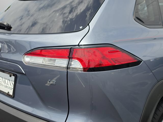 Used 2023 Toyota Corolla Cross LE FWD image 19