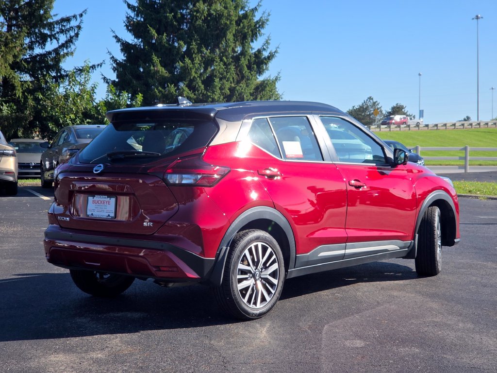 Used 2021 Nissan Kicks SR w/ SR Premium Package FWD image 23