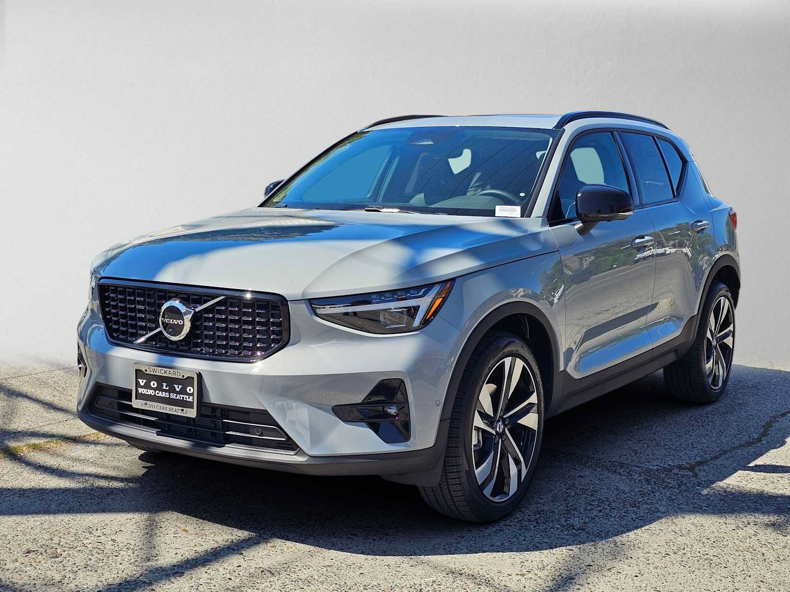 New 2026 Volvo XC40 B5 Ultra w/ Protection Package Premier AWD/4WD image 7