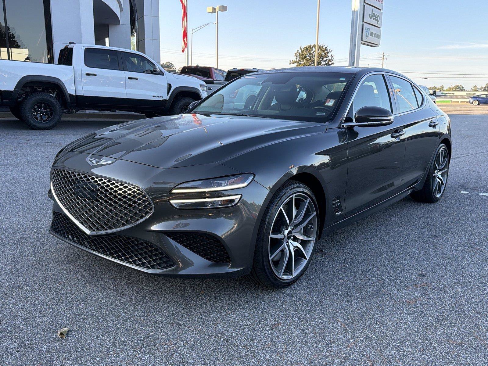 Used 2025 Genesis G70 2.5T RWD image 2