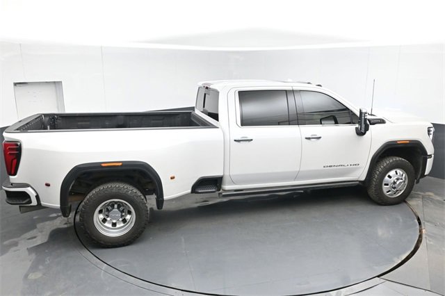 Used 2024 GMC Sierra 3500 Denali Ultimate image 43