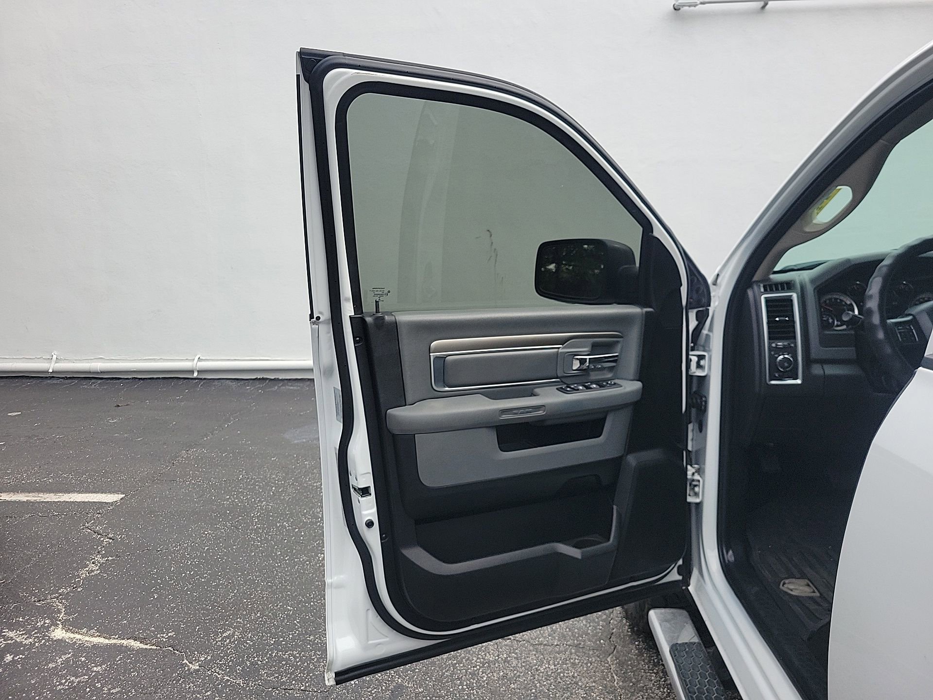 Used 2017 RAM 1500 Big Horn image 22