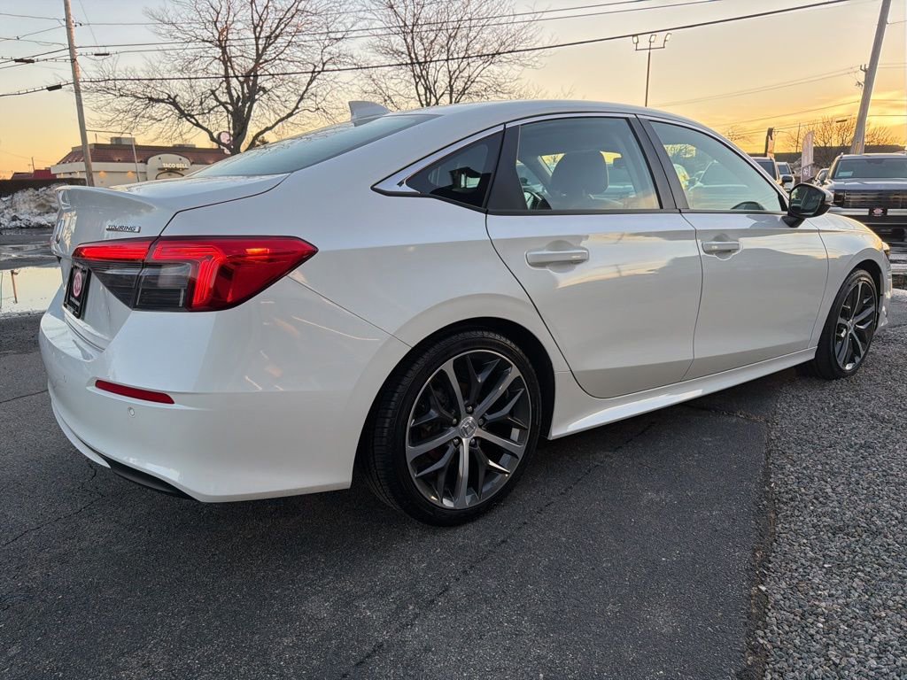 Used 2024 Honda Civic Touring image 5