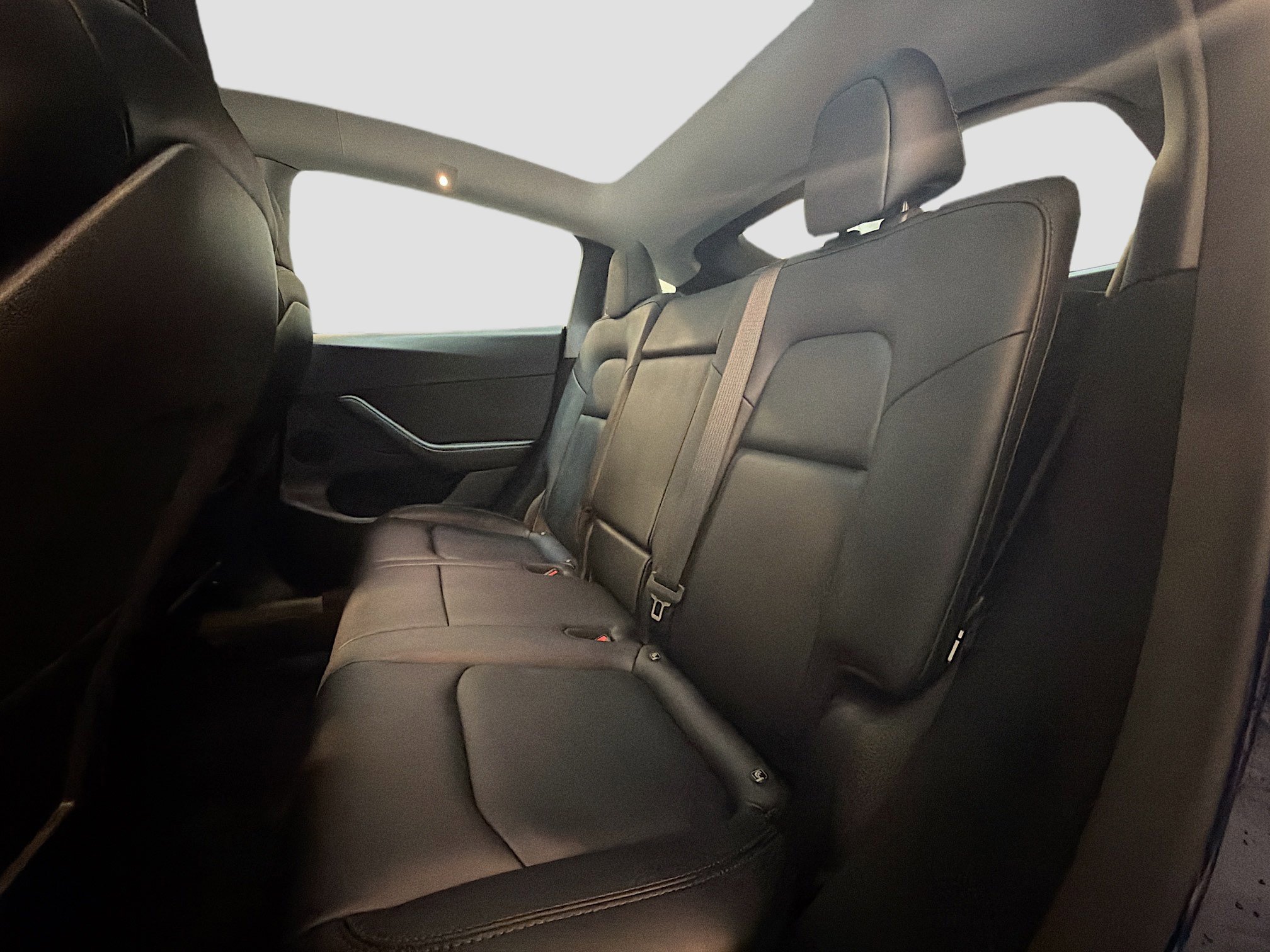 Used 2023 Tesla Model Y Long Range image 28