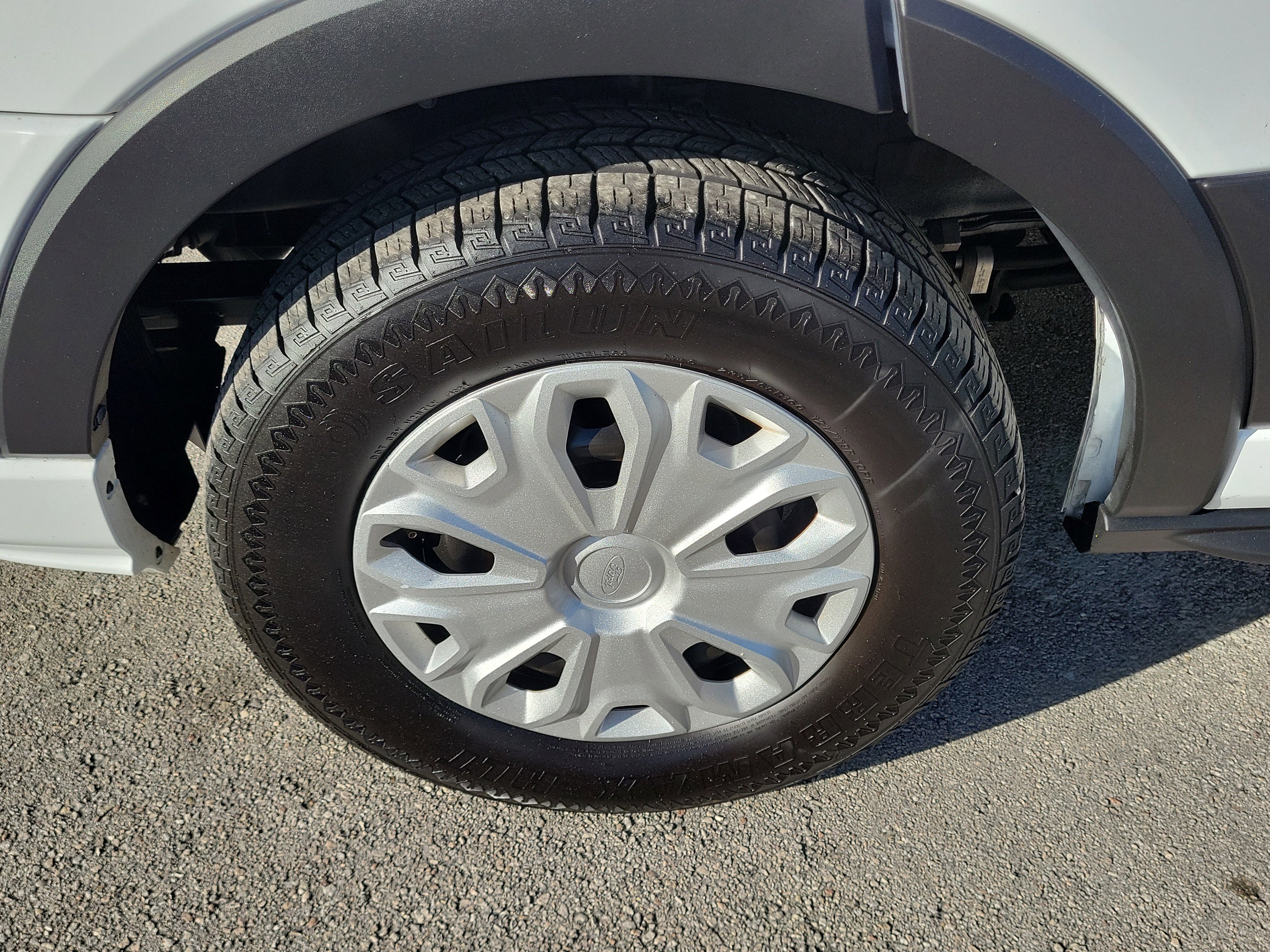 Used 2023 Ford Transit 350 XLT image 28