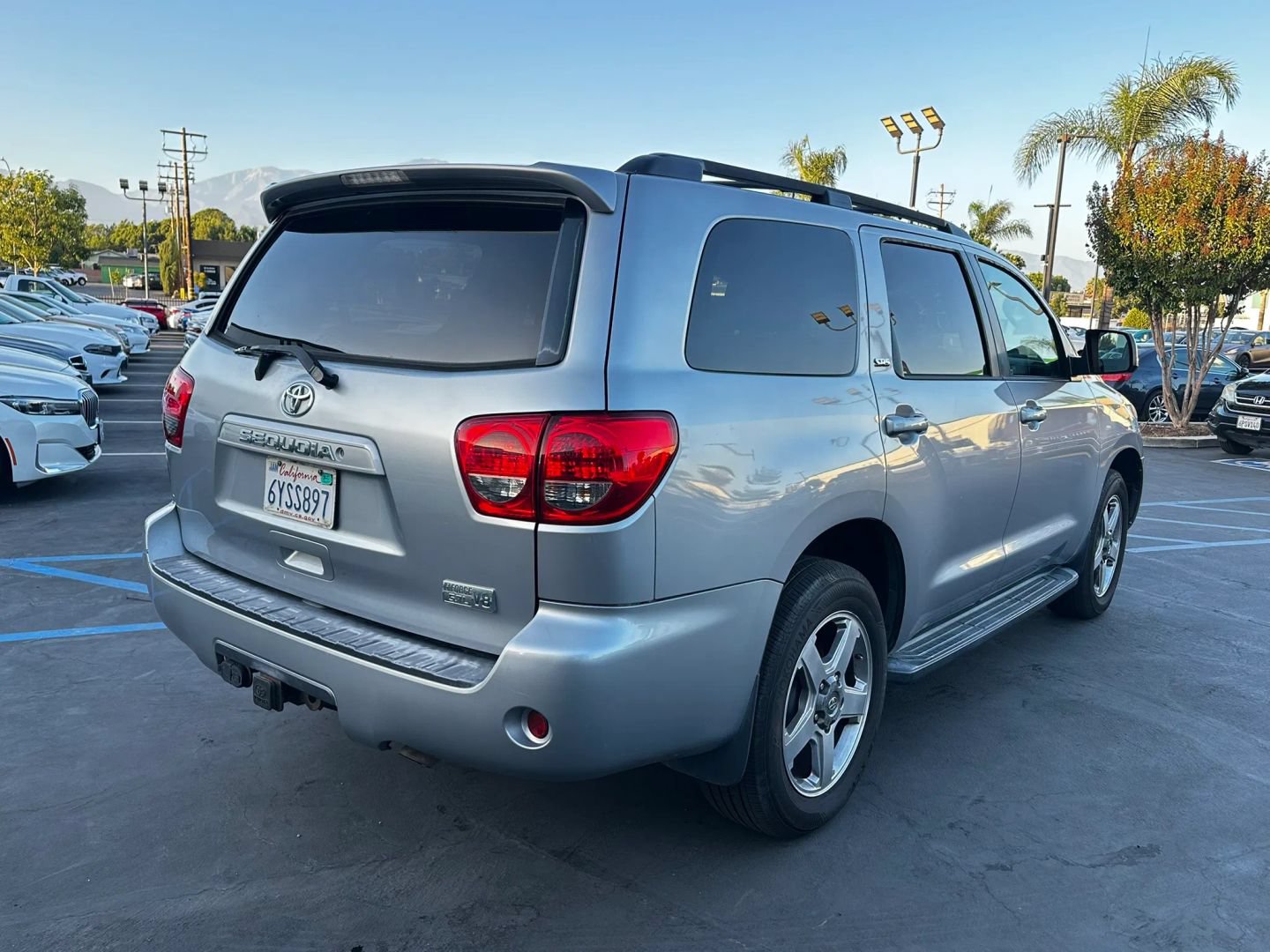 Used 2013 Toyota Sequoia SR5 w/ Sport Appearance Pkg AWD/4WD image 10