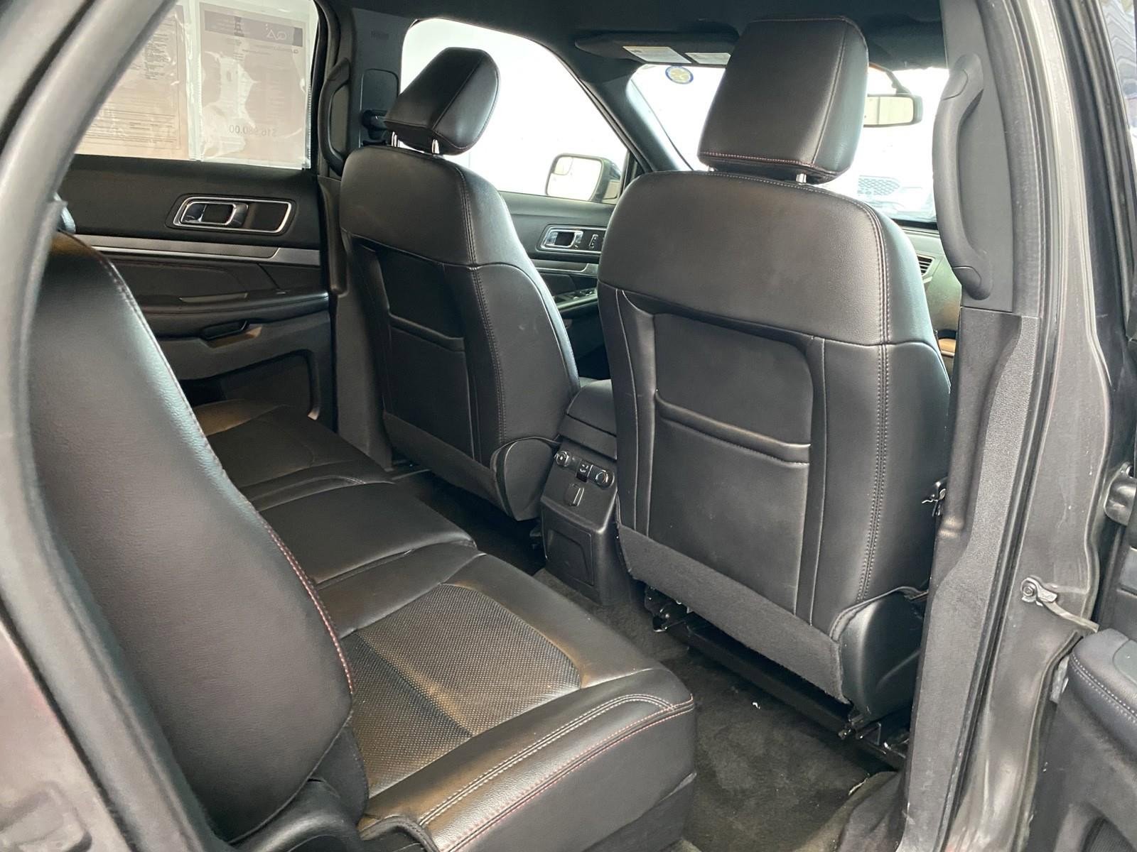 Used 2018 Ford Explorer Sport AWD/4WD image 11