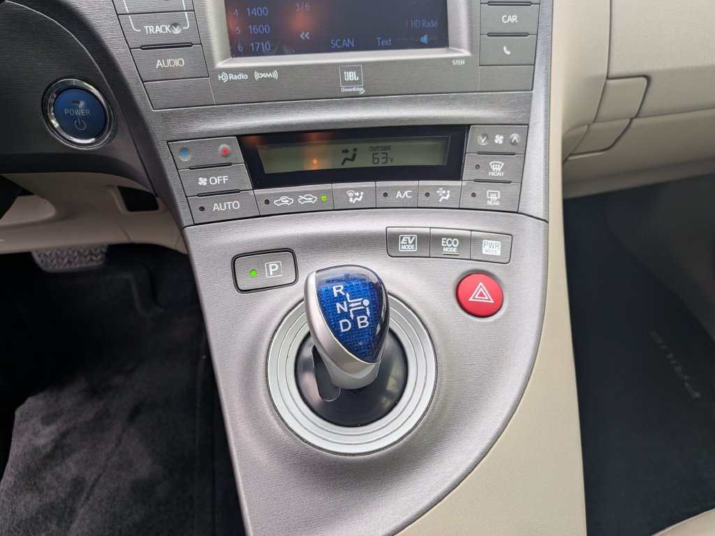 Used 2013 Toyota Prius Four FWD image 18