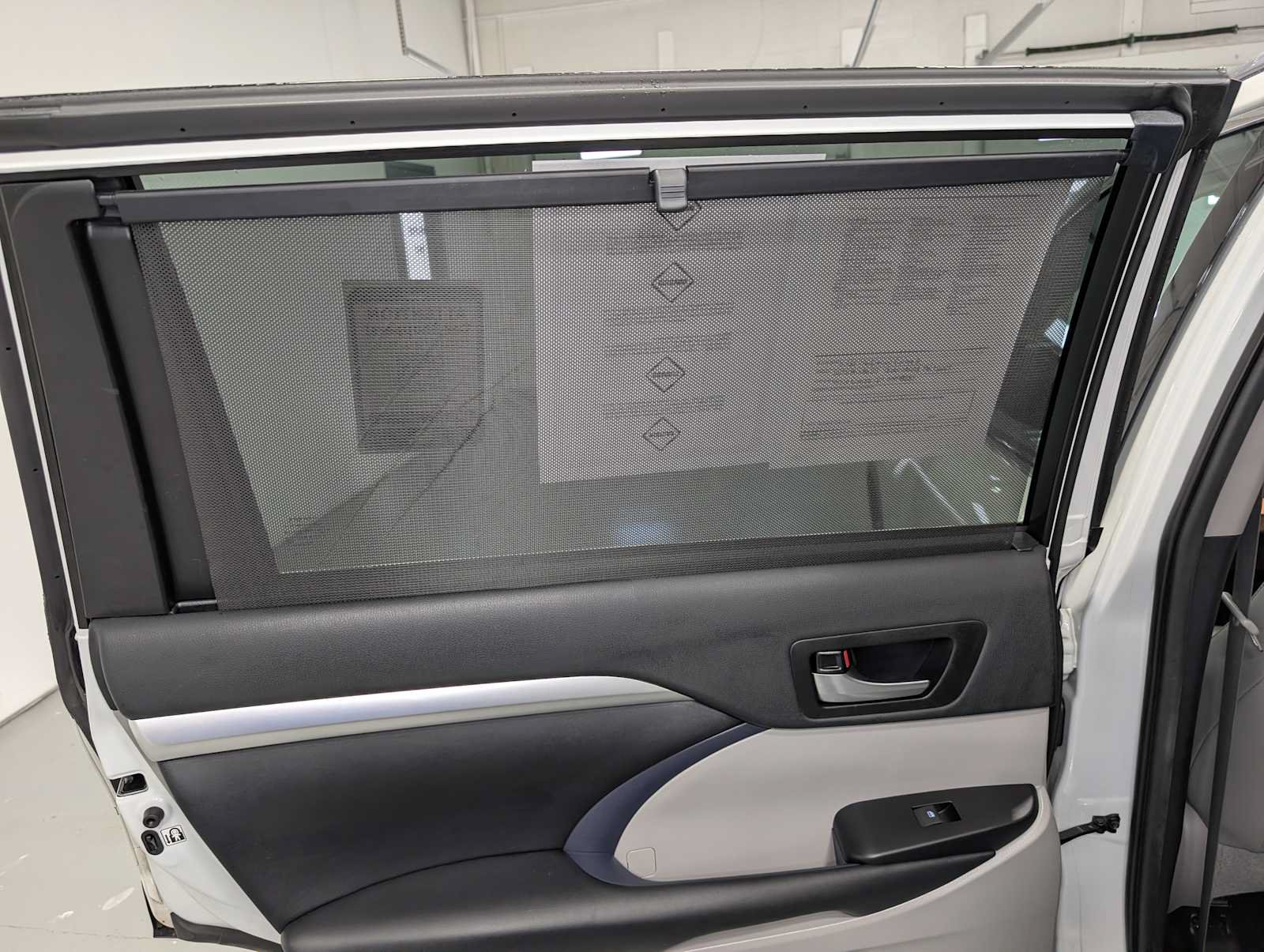 Used 2019 Toyota Highlander XLE AWD/4WD image 21