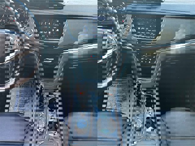 Used 2023 Cadillac XT5 Premium Luxury image 17