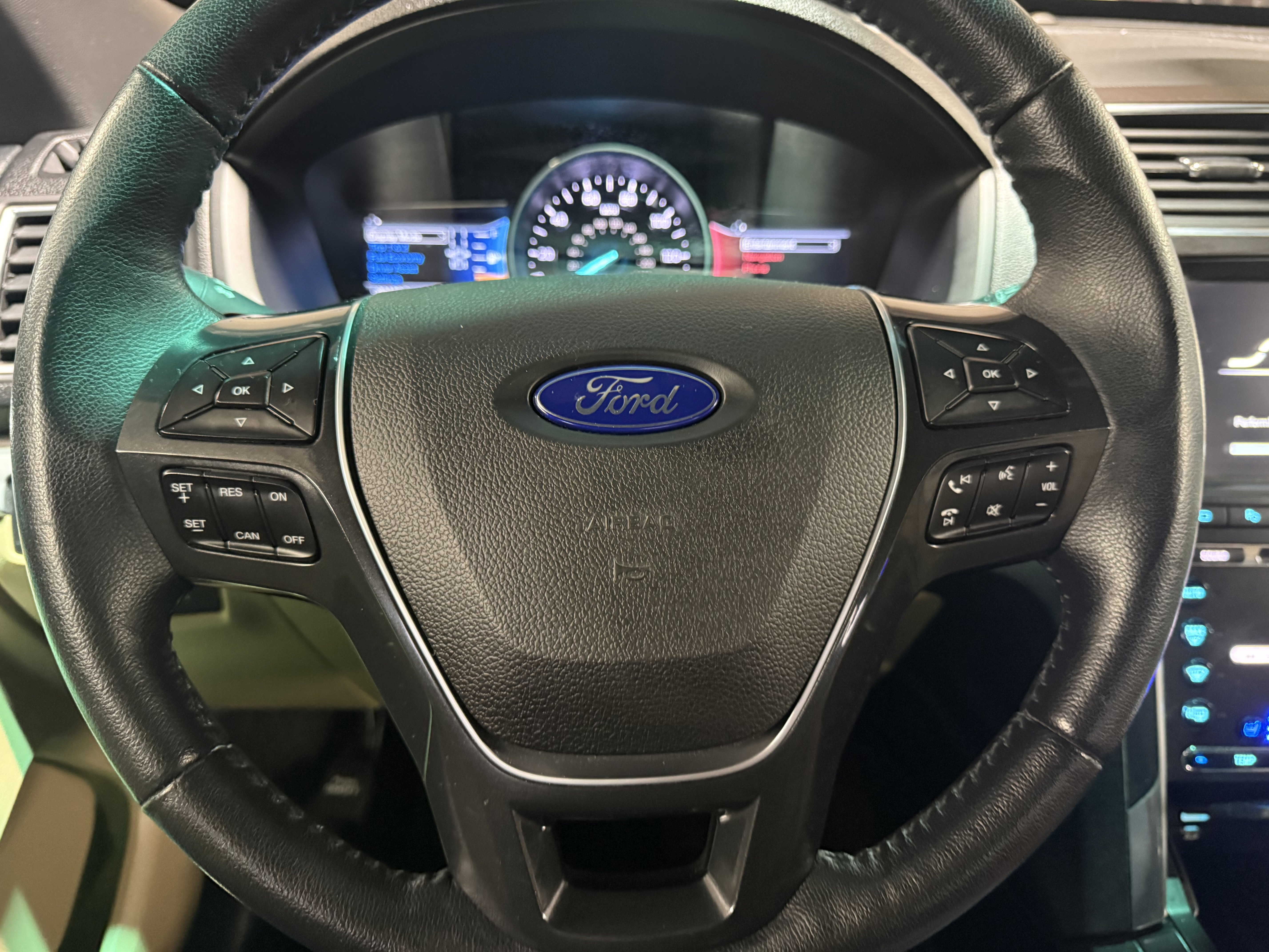 Used 2016 Ford Explorer Limited w/ Equipment Group 301A AWD/4WD image 14