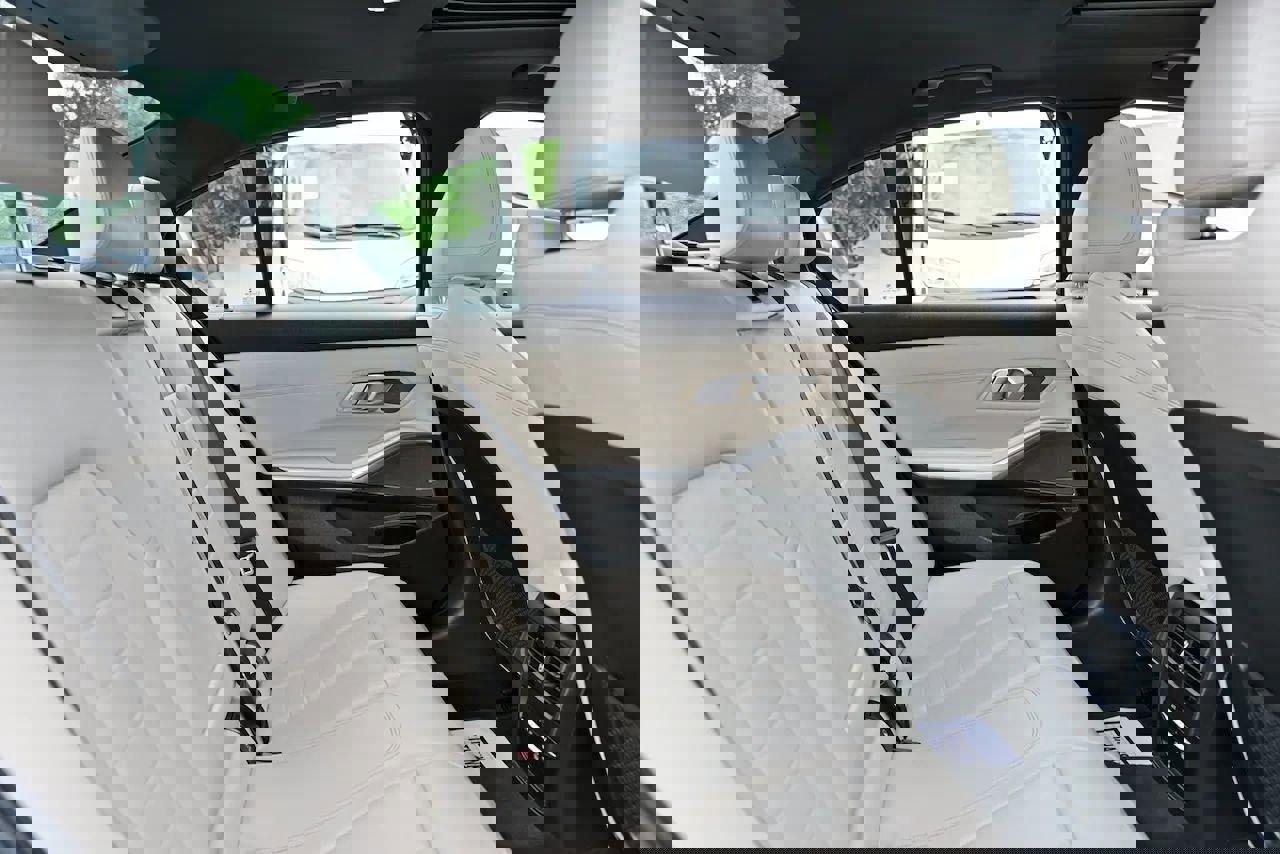 Used 2021 BMW 330i Sedan w/ Driving Assistance Package image 14