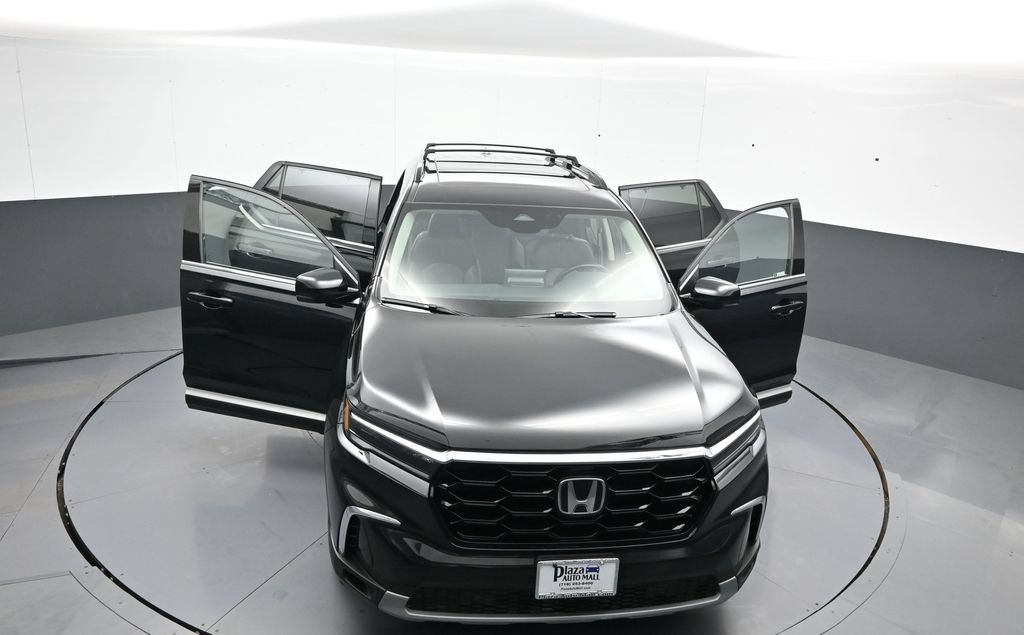 Certified 2025 Honda Pilot Touring image 49