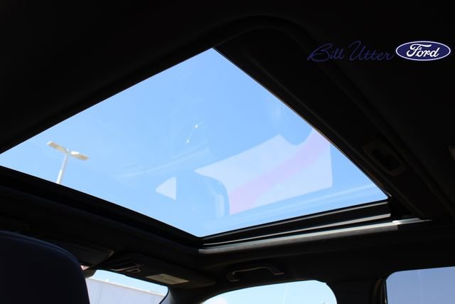 Used 2025 Subaru Forester Touring w/ Popular Package - Touring AWD/4WD image 17