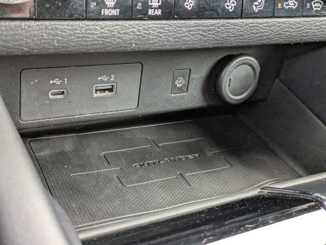 Used 2024 Mitsubishi Outlander SE AWD/4WD image 25
