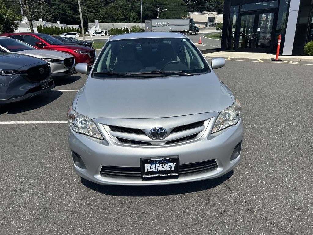Used 2013 Toyota Corolla L FWD image 3