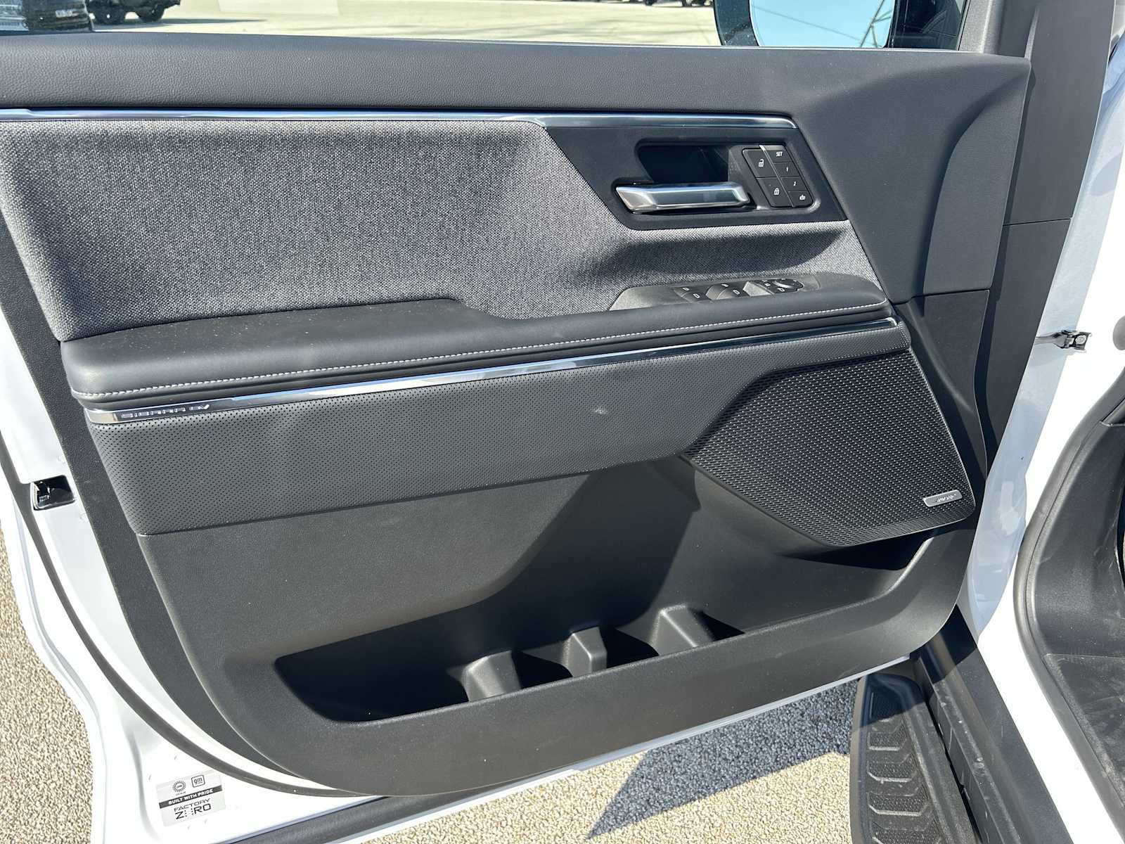 New 2026 GMC Sierra EV Elevation w/ Premium Package image 20