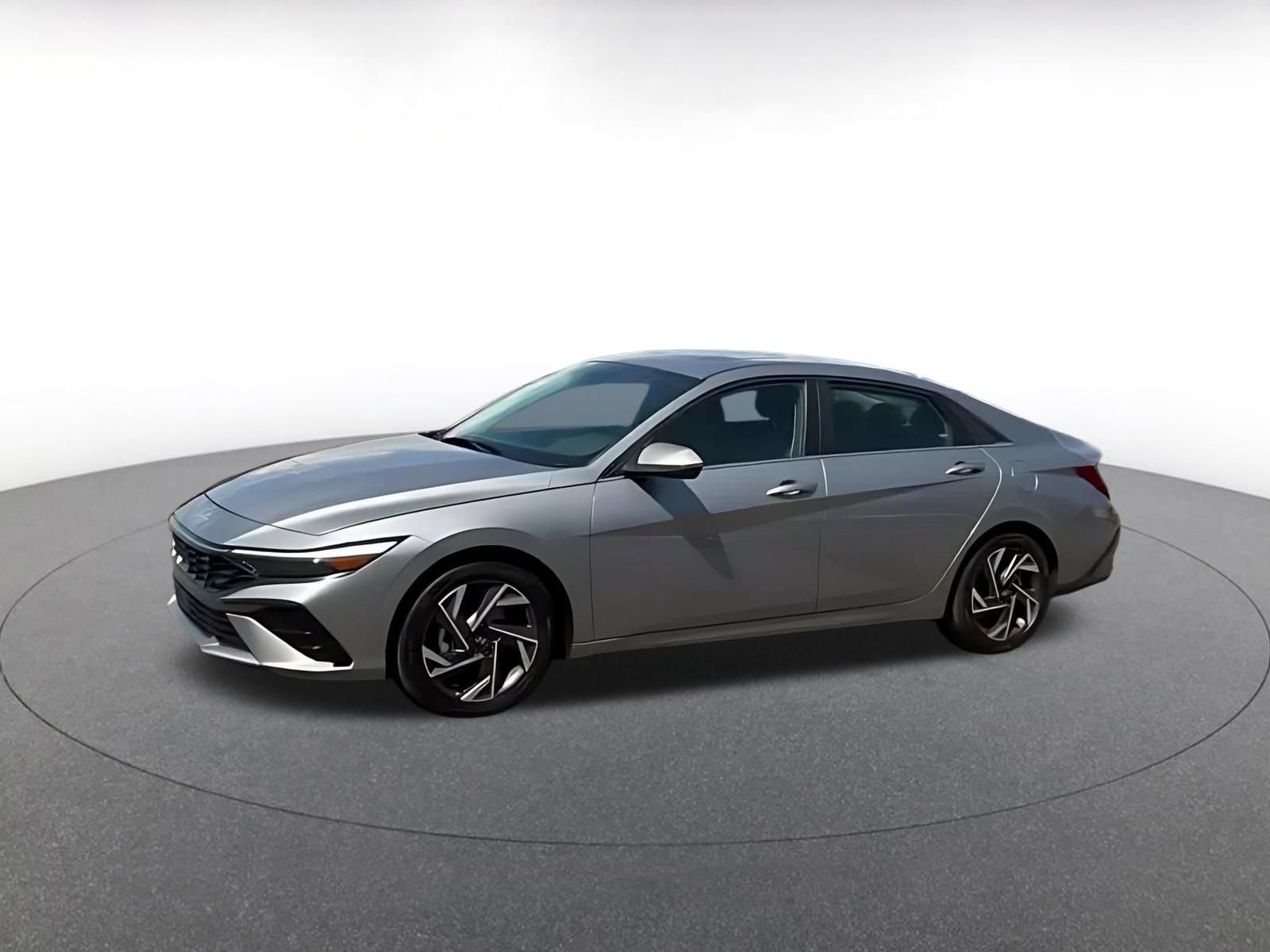 Used 2025 Hyundai Elantra Limited FWD image 9