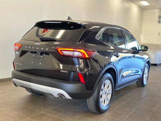 Used 2023 Ford Escape Active AWD/4WD image 9