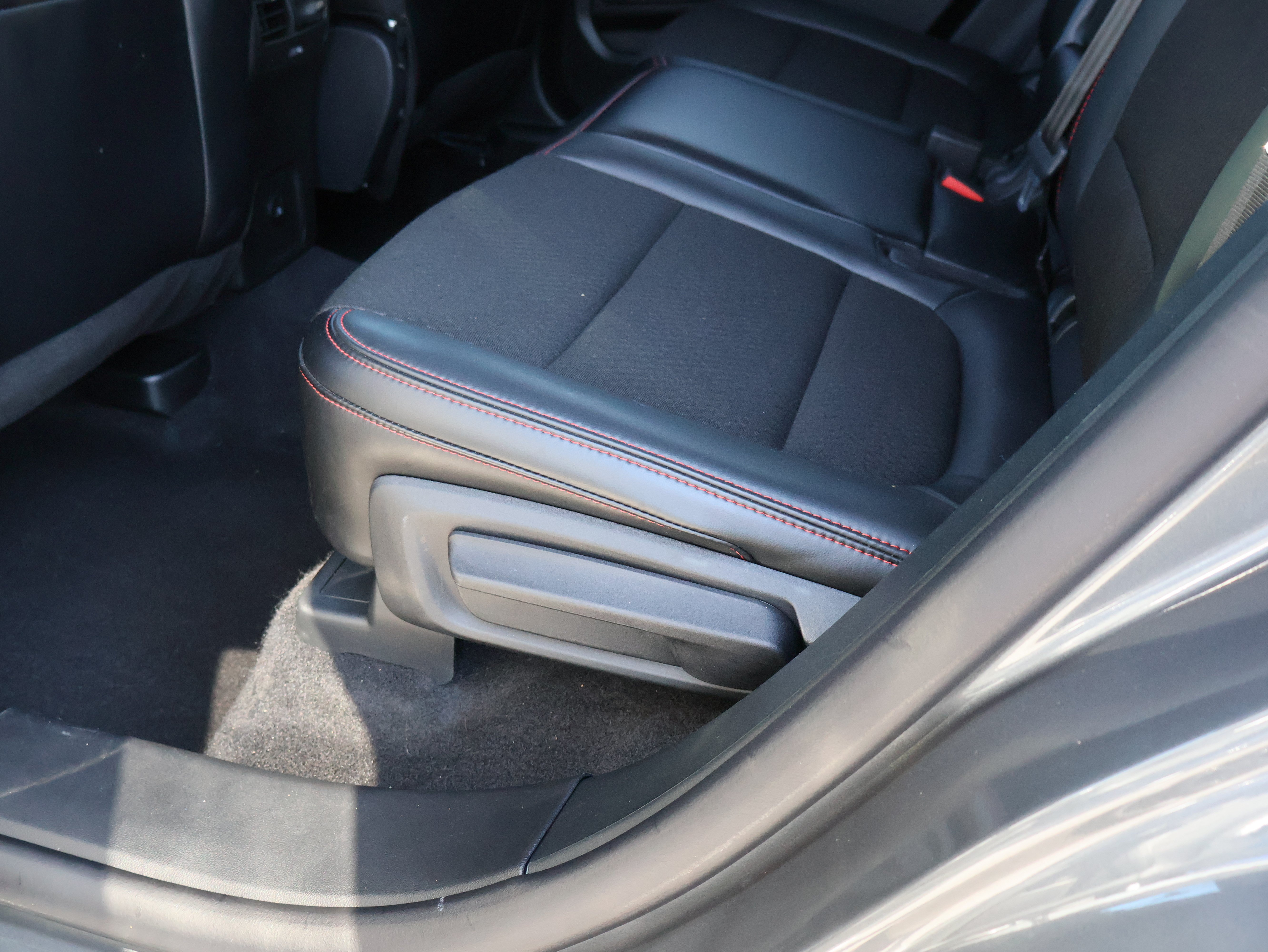 Used 2025 Ford Escape ST-Line AWD/4WD image 19