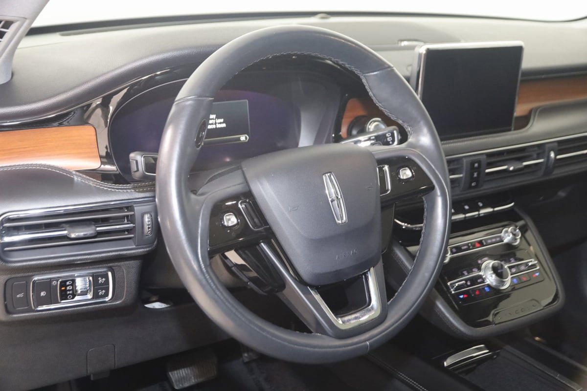 Used 2021 Lincoln Corsair Reserve w/ Equipment Group 201A AWD/4WD image 6