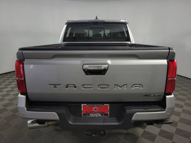 Used 2025 Toyota Tacoma Limited AWD/4WD image 7