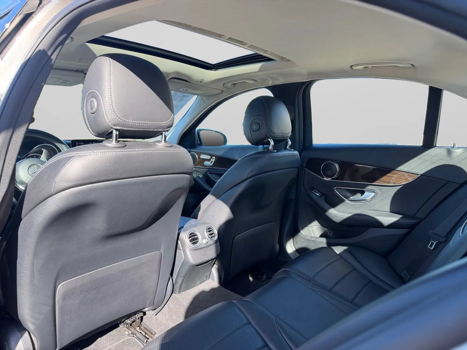 Used 2019 Mercedes-Benz C 300 4MATIC Sedan image 25