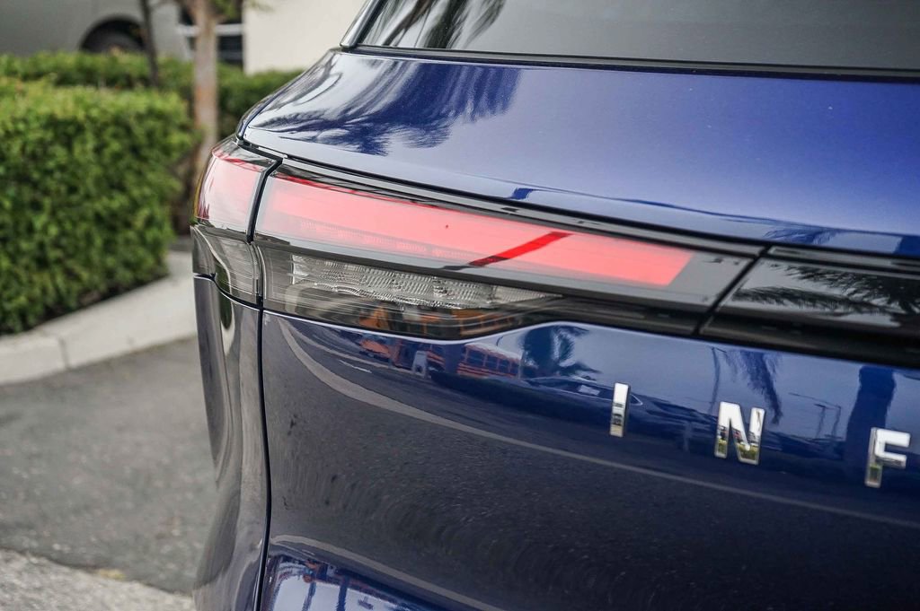 Certified 2025 INFINITI QX60 Luxe image 7