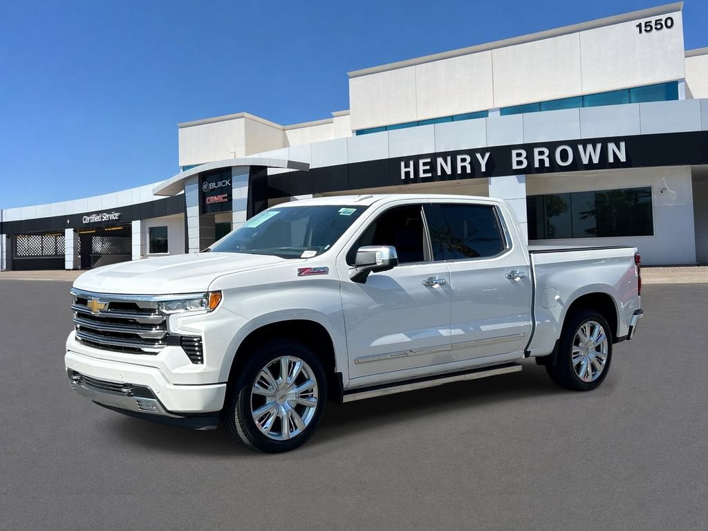 Used 2023 Chevrolet Silverado 1500 High Country w/ Technology Package AWD/4WD image 1