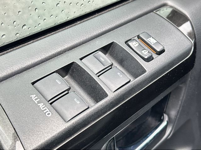 Used 2021 Toyota 4Runner Venture w/ Moonroof Package AWD/4WD image 16