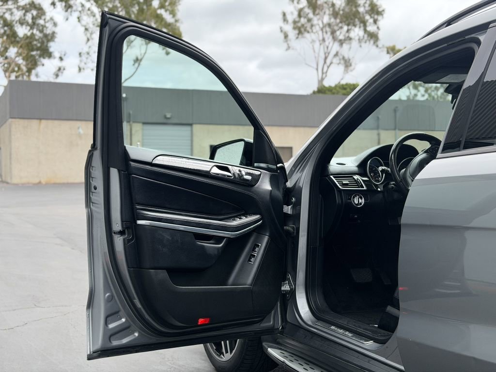 Used 2017 Mercedes-Benz GLS 550 4MATIC image 15
