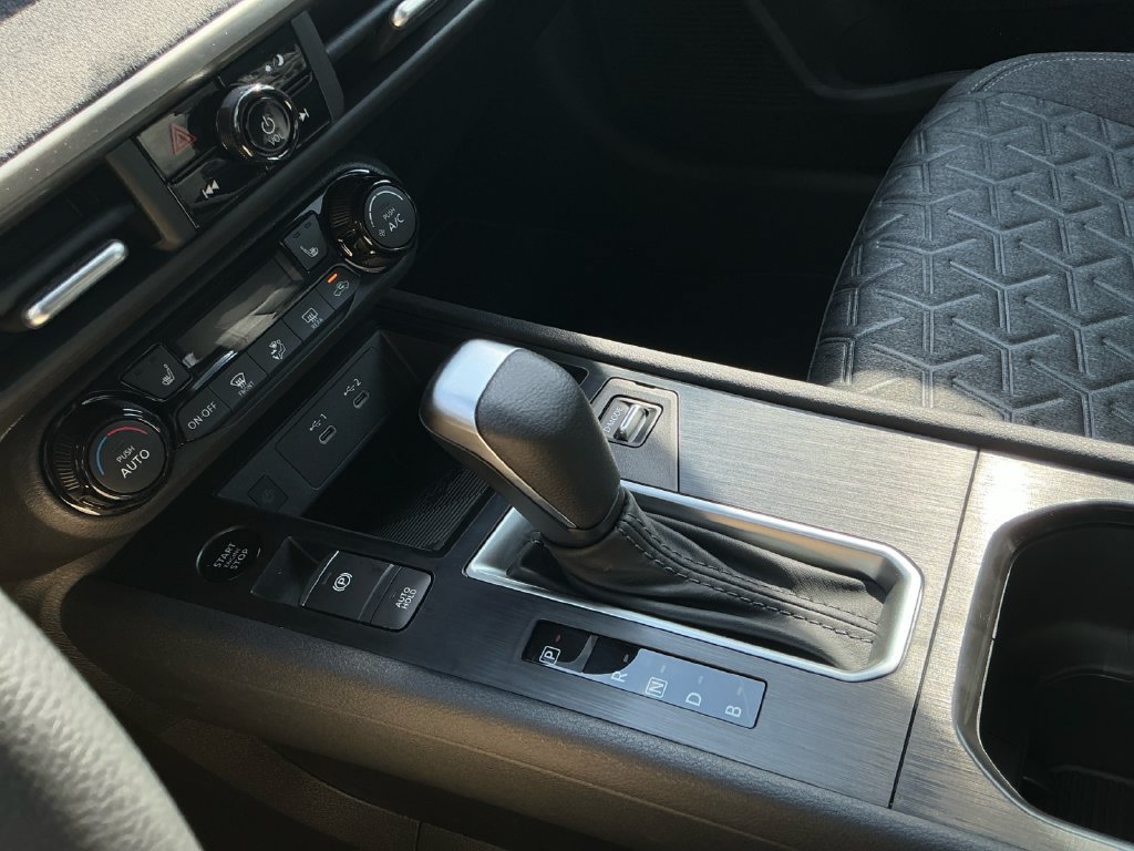 New 2027 Nissan Kicks SV AWD/4WD image 28