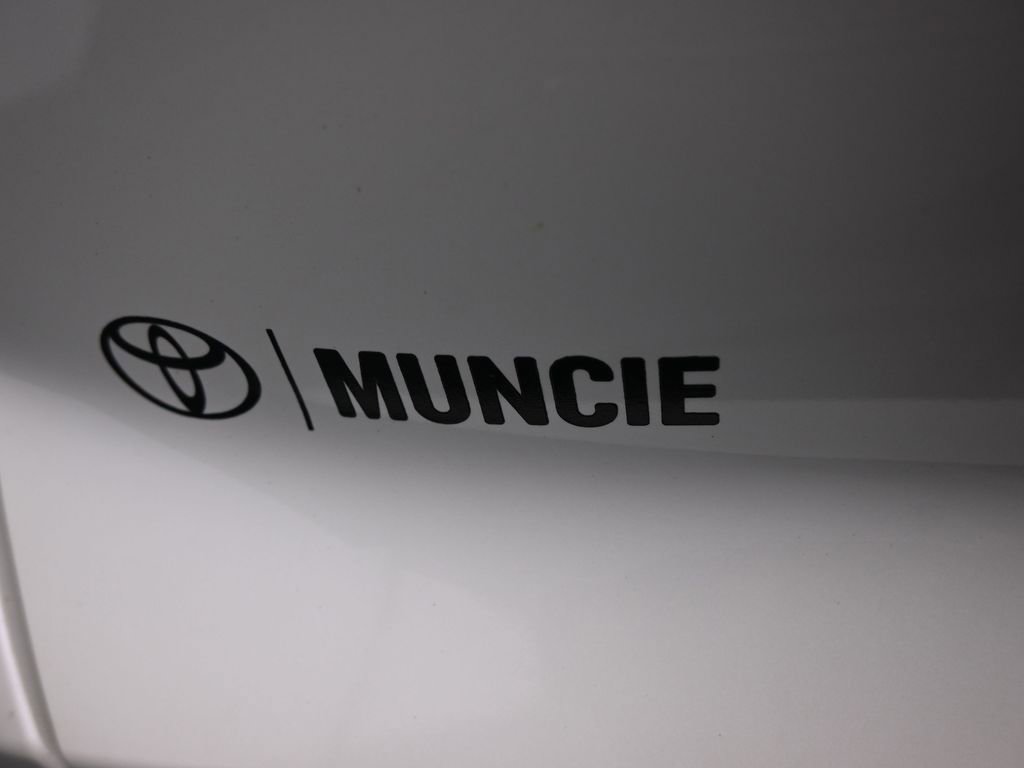 Used 2022 Nissan Pathfinder Platinum w/ Cargo Package image 48