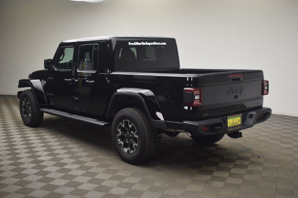 New 2026 Jeep Gladiator Sport AWD/4WD image 11