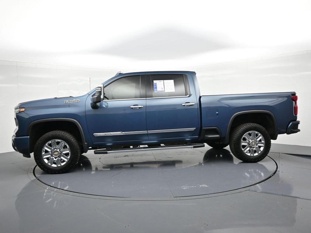 Used 2024 Chevrolet Silverado 3500 High Country w/ Z71 Off-Road Package AWD/4WD image 9