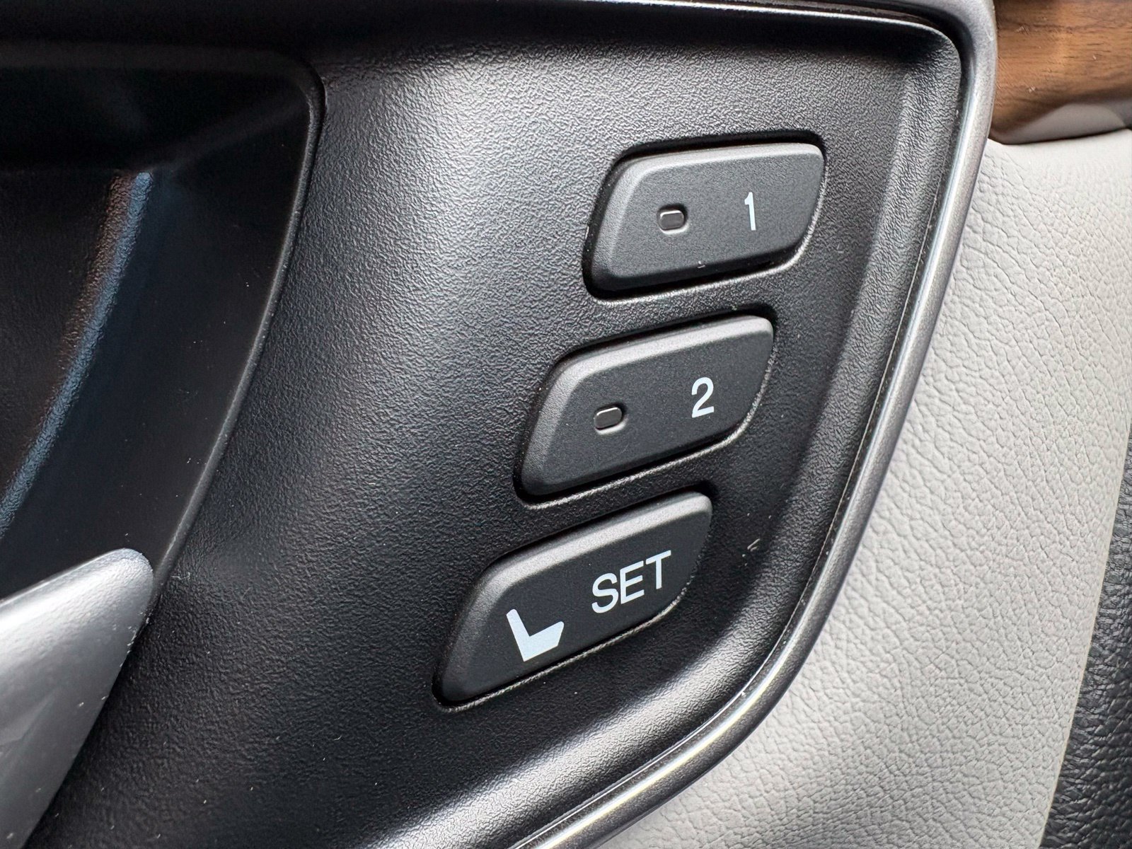 Used 2019 Honda CR-V EX-L image 17