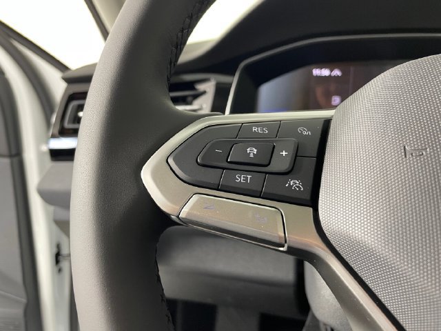 New 2027 Volkswagen Jetta SE FWD image 9