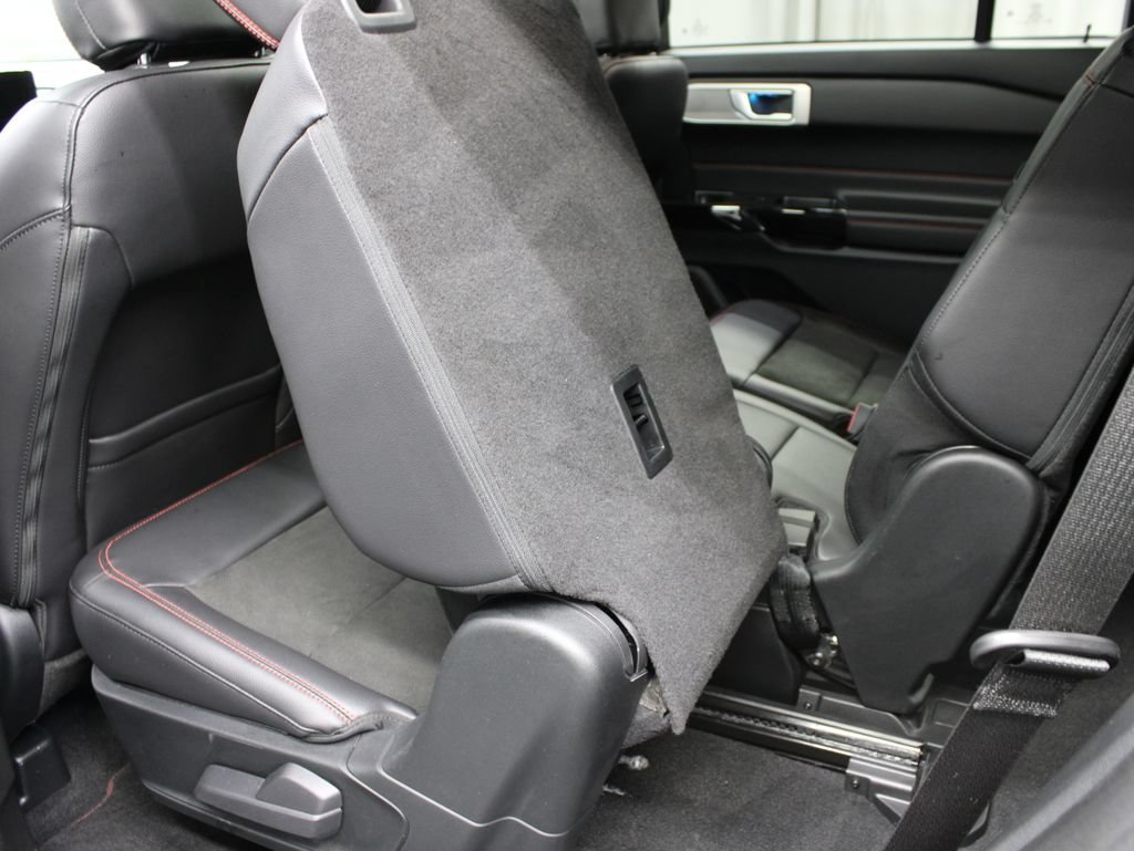 Used 2023 Ford Explorer ST-Line AWD/4WD image 63