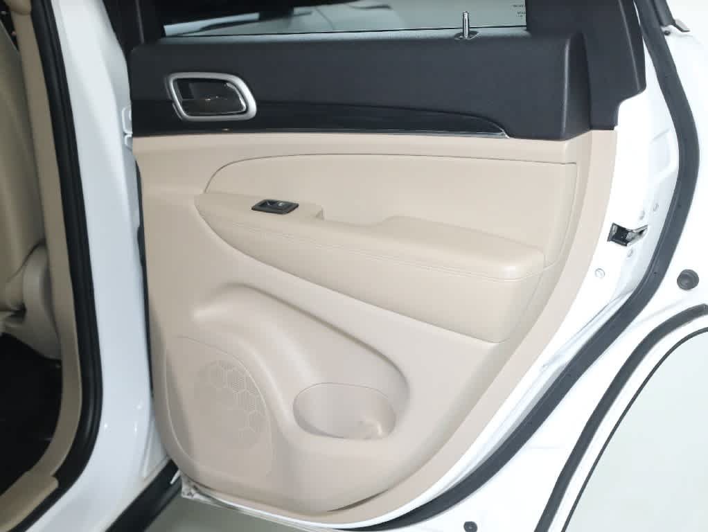 Used 2021 Jeep Grand Cherokee Limited w/ Luxury Group II AWD/4WD image 31