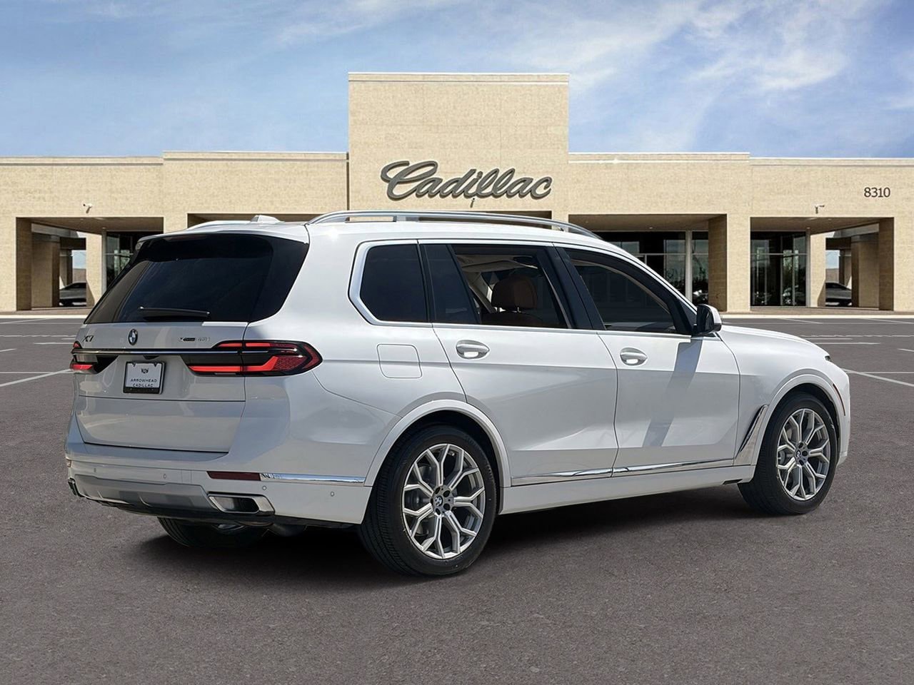 Used 2024 BMW X7 xDrive40i w/ Premium Package AWD/4WD image 5