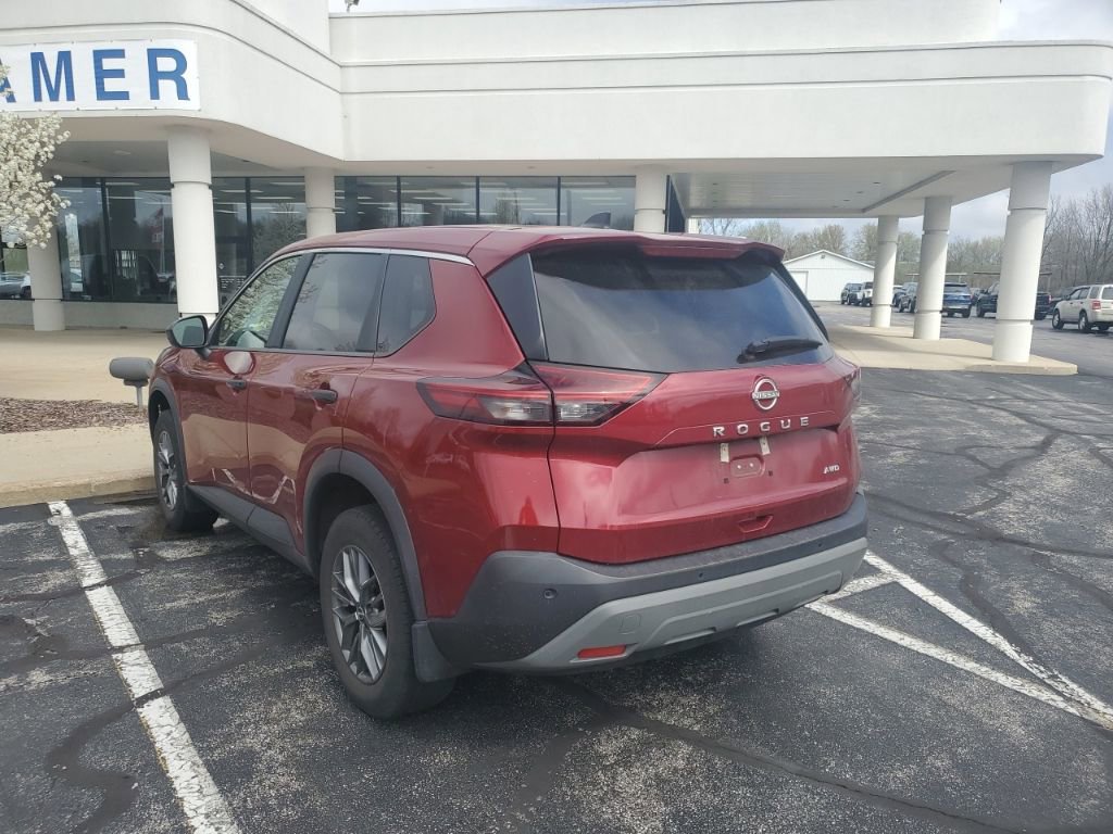 Used 2023 Nissan Rogue S image 7