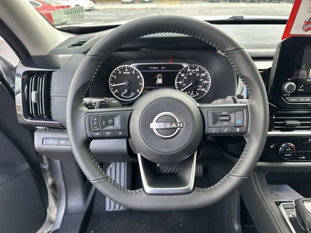 New 2025 Nissan Pathfinder SV image 18