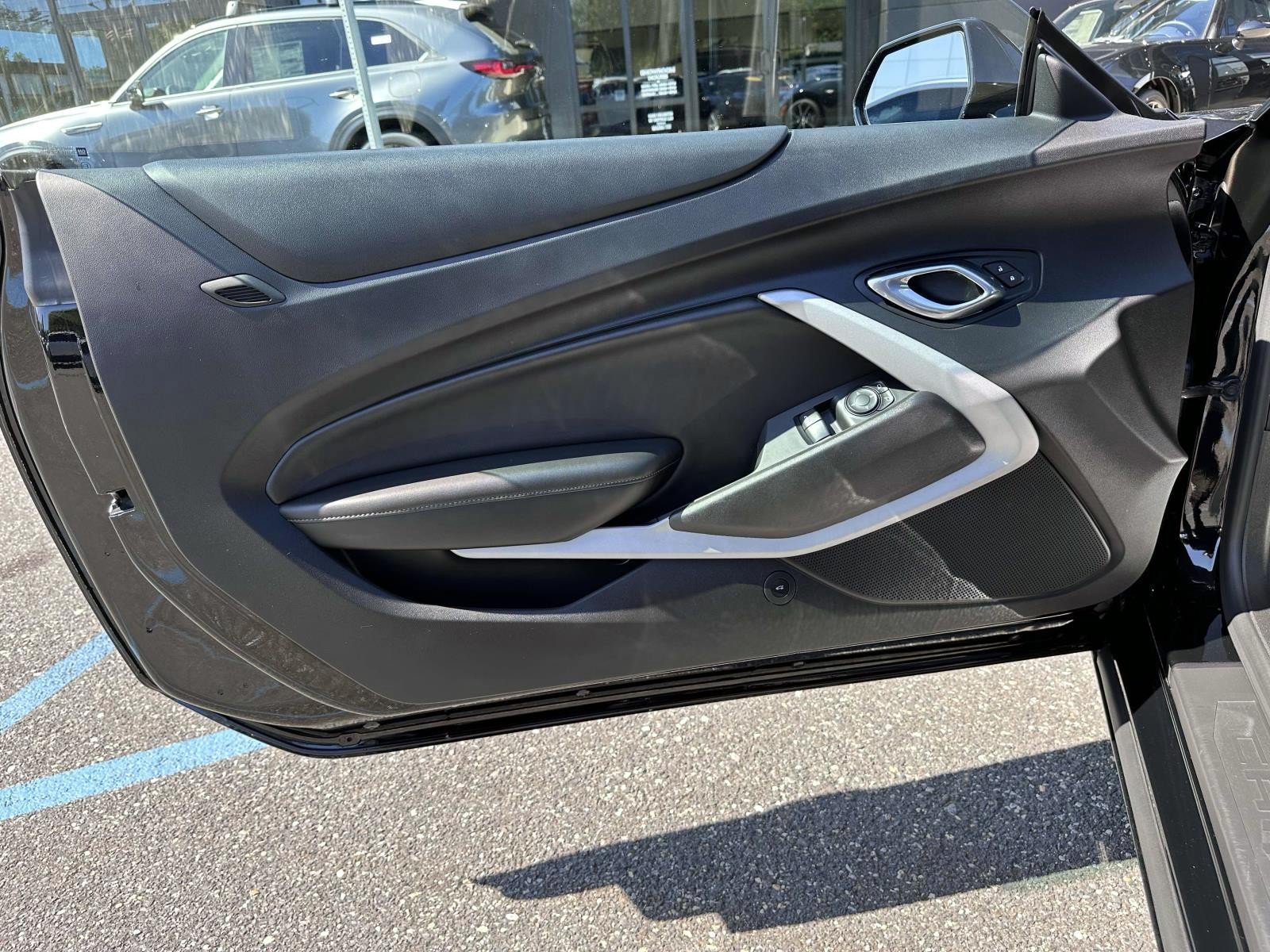 Used 2020 Chevrolet Camaro SS RWD image 8