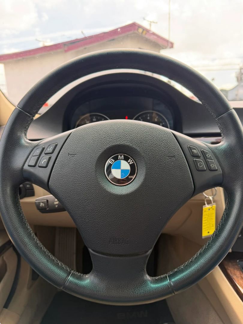 Used 2011 BMW 335i Sedan image 20