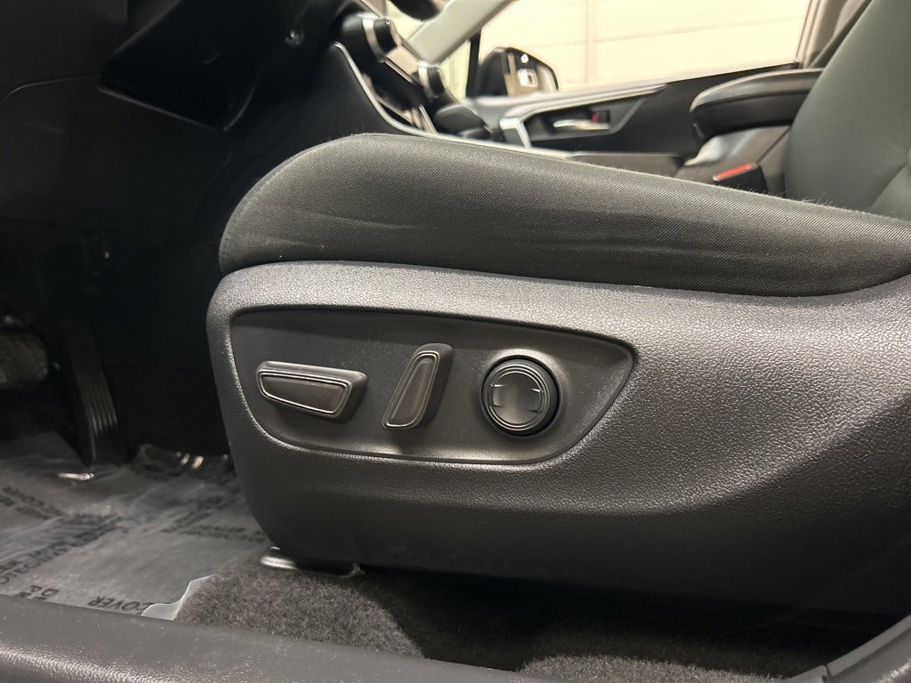 Used 2024 Toyota RAV4 XLE image 27